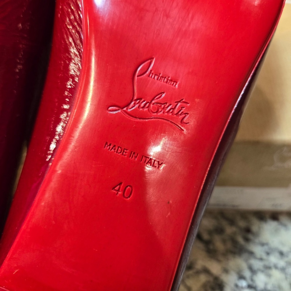 NEW Christian Louboutin Sweetie Jane Shiny Red Flats Size 40 - Picture 10 of 11